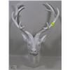 Image 1 : 16" WHITE DEER HEAD WALL DECOR
