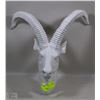 Image 1 : 14" WHITE GOAT HEAD WALL DECOR