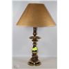 Image 1 : VINTAGE BRASS LAMP