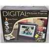 Image 1 : DIGITAL PICTURE FRAME WITH REMOTE