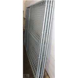 4 CHAINLINK 6'X8' PANELS INCL.1 WITH DOOR