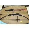 Image 1 : HOYT COMPOUND BOW WITH QUIVER , 9 ARROWS AND CASE