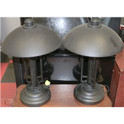 PAIR OF METAL TABLE LAMPS