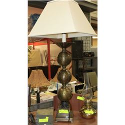 39"H CONTEMPORARY TABLE LAMP