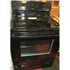 Image 1 : FRIGIDAIRE 30" BLACK STOVE WITH 4 BURNER CERAMIC