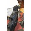 Image 1 : TOPFLITE GOLF BAG WITH CADDY