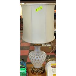 ESTATE ART GLASS LAMP