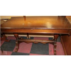 VINTAGE TABLE WITH BUTTERFLY LEAF