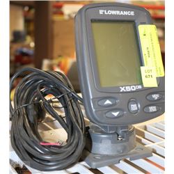 LOWRANCE FISH FINDER MODEL X50DS