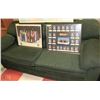 Image 1 : GREEN FABRIC HIDE-A-BED SOFA