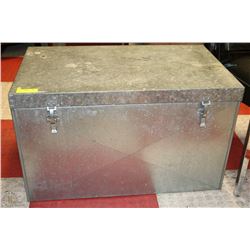 HEAVY DUTY ALUMINUM TOOL CABINET