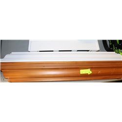 LOT OF 3 CROWN MOULDING TYPE FLOATING SHELVES