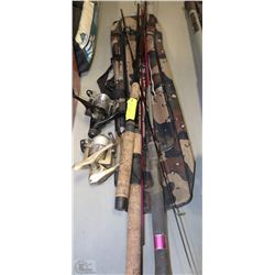 LOT OF 3 FISHING RODS AND 2 REELS AND CASE