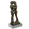 Image 6 : Two Gay Men Engaging In A Flirtatious Kiss Statue