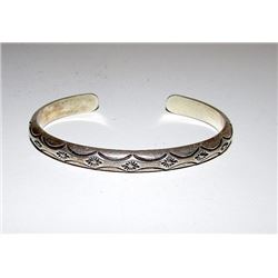 Native American Navajo Old Pawn Sterling Silver Cuff Bracelet with Hand Etched Design 30gr Artist Si