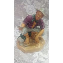 ROYAL DOULTON FIGURE - BEACHCOMBER