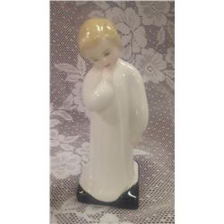 ROYAL DOULTON FIGURE - DARLING