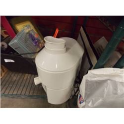 BRUNN JUICER