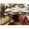 Image 1 : DINING TABLE