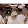 Image 1 : COLLECTOR VASE - FINE BONE CHINA