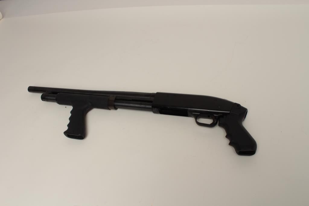 Mossberg 500A dual pistol grip pump action shotgun
