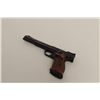 Image 3 : Smith &amp; Wesson Model 41 semi-automatic target pistol,