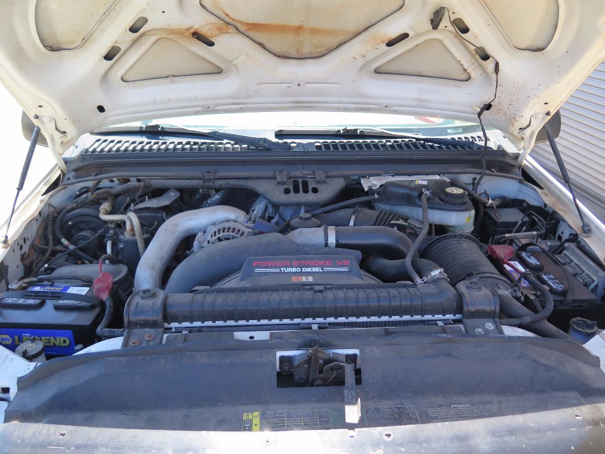 06 Ford F250 XL Super Duty V8 Pickup 490 TVA w/ Pipe Rack & Job Box