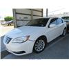 Image 2 : 2011 - CHRYSLER 200