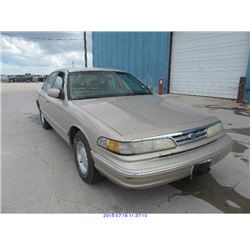 1997 - FORD CROWN VICTORIA // REBUILT SALVAGE