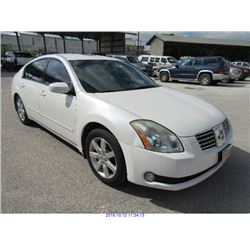 2004 - NISSAN MAXIMA