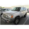 Image 2 : 1999 - TOYOTA 4RUNNER