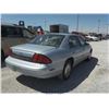 Image 4 : 1996 - CHEVROLET LUMINA