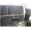 Image 8 : 2005 - VOLVO TRACTOR // DIESEL