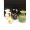 Image 1 : Decorative vases