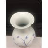 Image 3 : Porcelain hand-painted Ming-style decorative vase