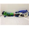 Image 1 : 2 super soaker water guns