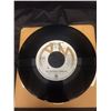 Image 2 : Vintage Record circa 1970 mint condition - Captain & Tennille