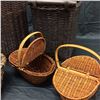 Image 2 : Assorted wicker baskets