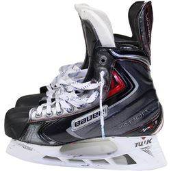 Derek Stepan Skates - New York Rangers Game Used #21 Skate (Pair)