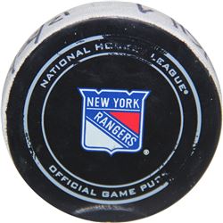 New York Rangers 2015-2016 Regular Season Game Used Goal Puck (Goal By Williams)(12-20-2015 Vs. Wash