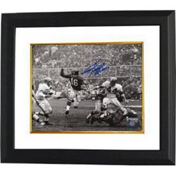 Frank Gifford Signed New York Giants 16X20 Vintage B&W Photo HOF 77 Custom Framed