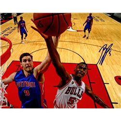 Bobby Portis Signed Chicago Bulls Action Vs Pistons 8X10 Photo