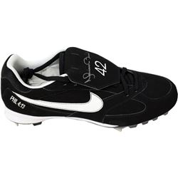 Mariano Rivera Signed 2013 Game Model Cleat Size: 11