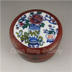 Chinese Lacquer Jewelry Box w Beautiful Girl