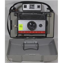 VINTAGE POLAROID AUTOMATIC 220 CAMERA
