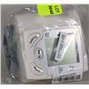 Image 1 : NEW BLOOD PRESSURE MONITOR