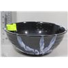 Image 1 : UNIQUE STAMPED BLUE MOUNTAIN POTTERY BOWL
