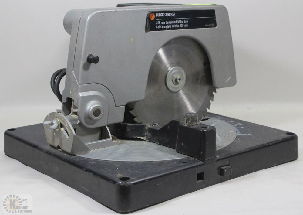 BLACK AND DECKER 209MM COMPOUND MITRE SAW
