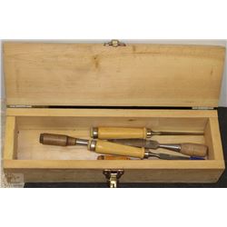 WOODEN TOOL BOX WITH WOOD CHISELS