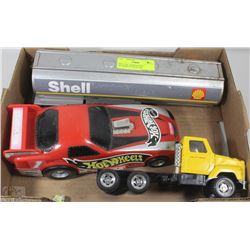 SHELL OIL 18 WHEELER W/ HOTWHEELS STOCK CAR